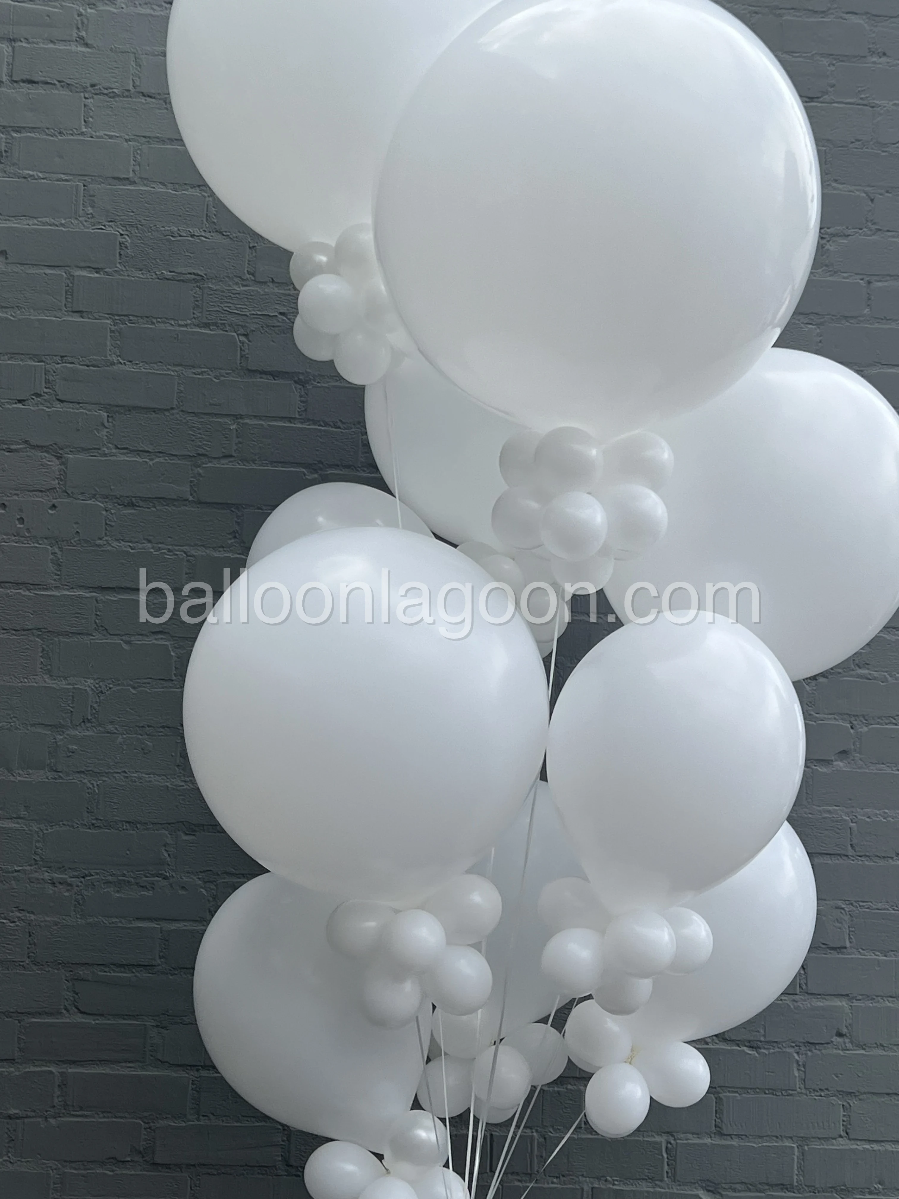 How Much Does a Balloon Garland Cost in Los Angeles?